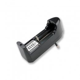 Зарядний пристрій до акумуляторів 18650/18350